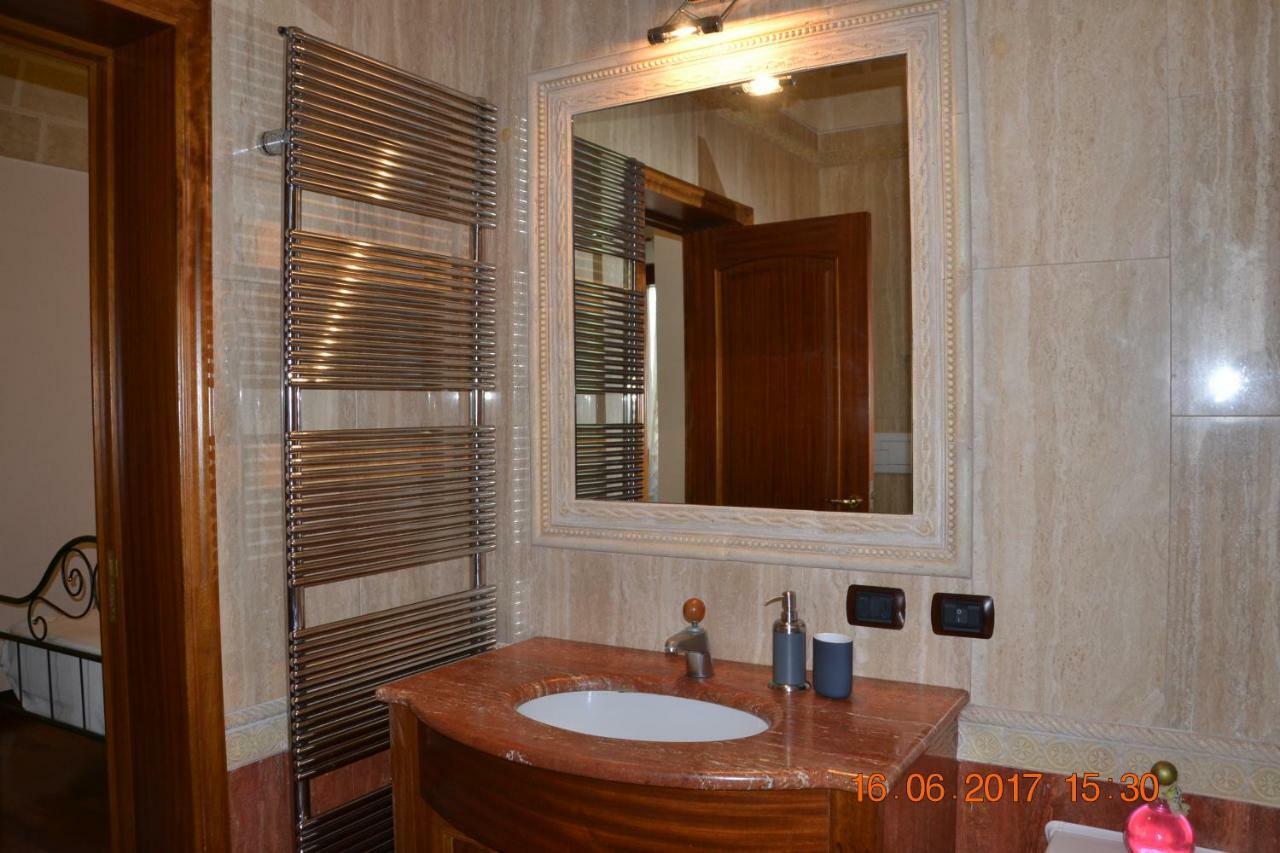 Quadruple Room Spa Bath,895202428:JPEG